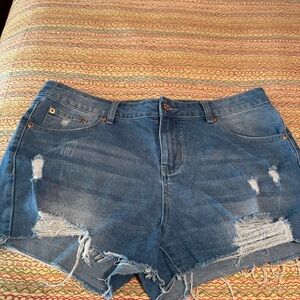 Light Blue Distressed Jean Shorts with Frayed Hem Size XL